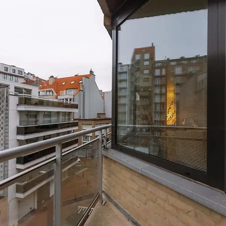Huswell - Modern And Spacious With Terrace Apartment Knokke-Heist