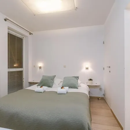 Huswell - Modern And Spacious With Terrace * Knokke-Heist