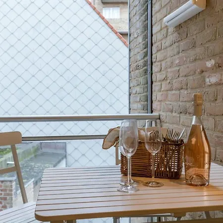 Huswell - Modern And Spacious With Terrace